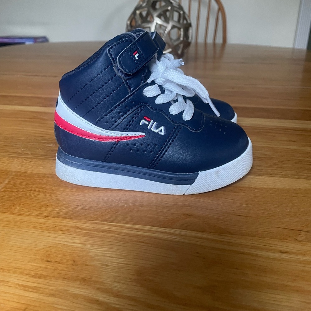 Fila Toddler Sneakers Size 7